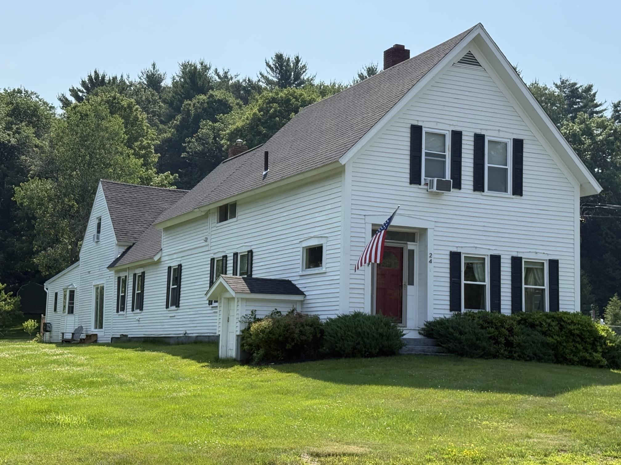 24 Main Street Hooksett, NH 03106 - Photo 2 of 15