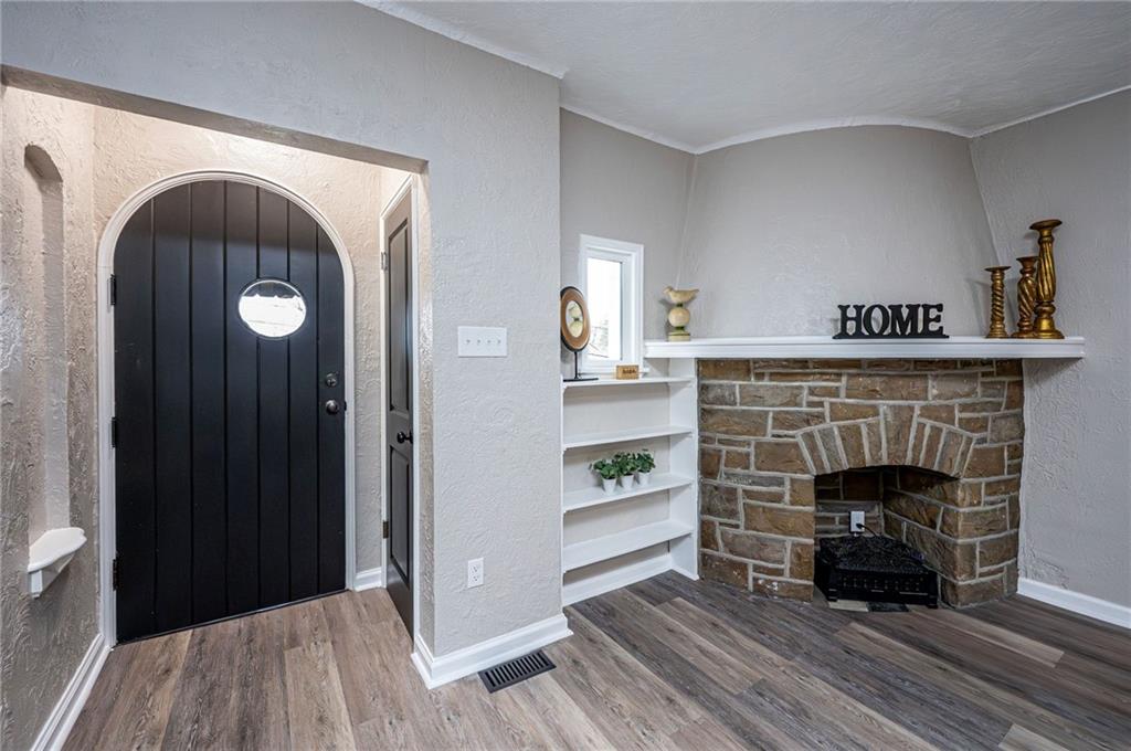 5413 Mifflin Road Pittsburgh, PA 15207 - Photo 7 of 37 Gallery Image 7
