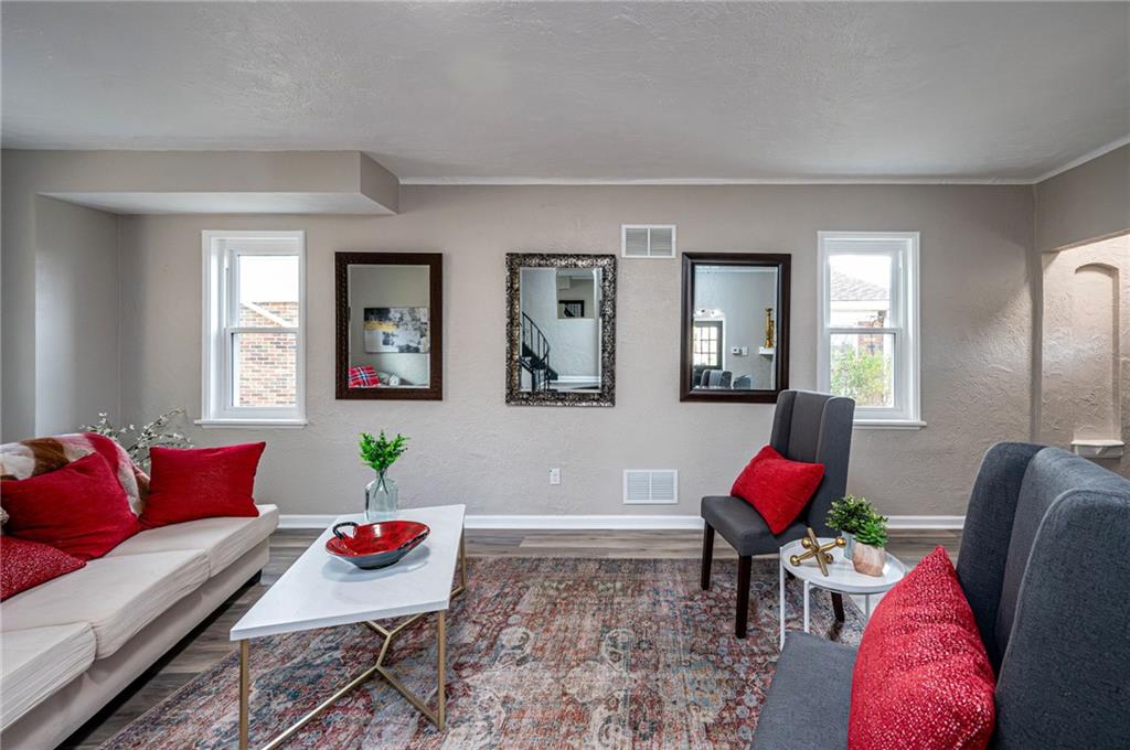 5413 Mifflin Road Pittsburgh, PA 15207 - Photo 9 of 37 Gallery Image 9