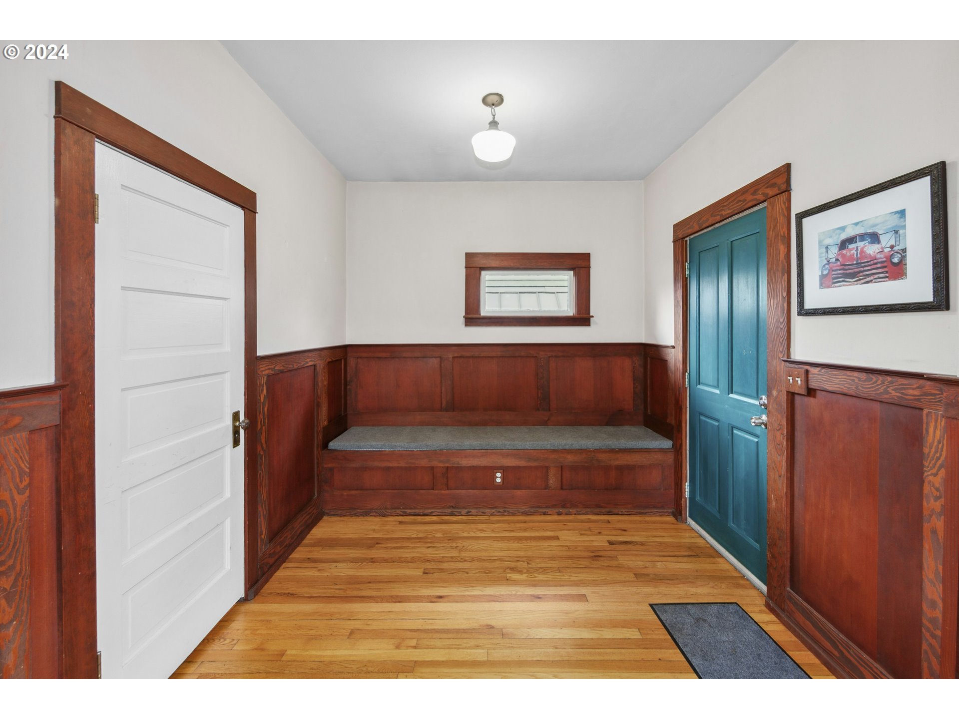610 Northeast Webster Street Portland, OR 97211 - Photo 8 of 31