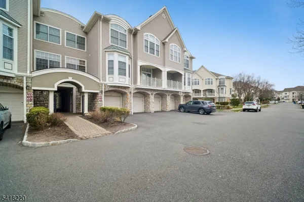 $5,200 | 621 Binghampton Lane, Livingston, NJ 07039