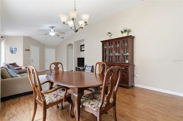 $309,900 | 1048 Lake Shore Ranch Drive, Seffner, FL 33584