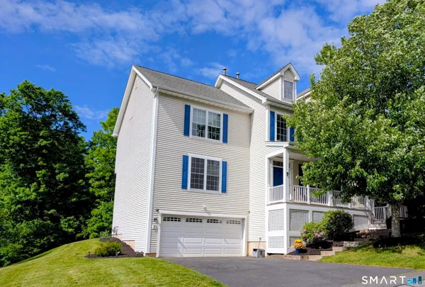 $595,000 | 7 Traditions Boulevard, Unit 7, Southbury, CT 06488