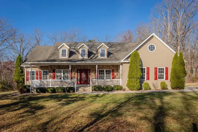 $599,900 | 987 Riverside Drive, Luray, VA 22835