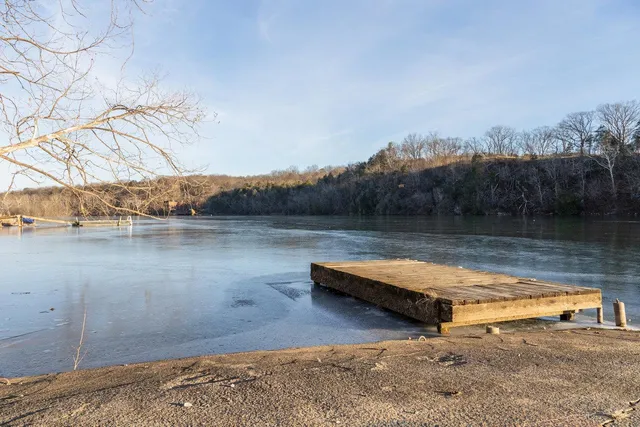 $599,900 | 987 Riverside Drive, Luray, VA 22835