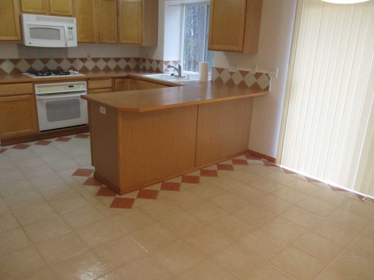 3713 East Lane Park Road Mead, WA 99021 - Photo 3 of 10 Gallery Image 3