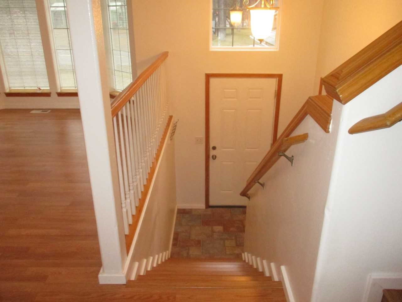 3713 East Lane Park Road Mead, WA 99021 - Photo 4 of 10 Gallery Image 4