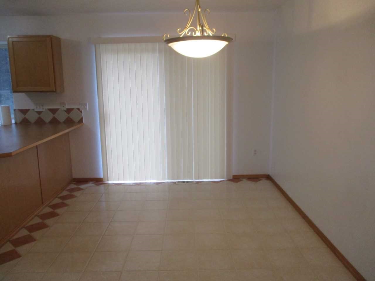 3713 East Lane Park Road Mead, WA 99021 - Photo 7 of 10 Gallery Image 7
