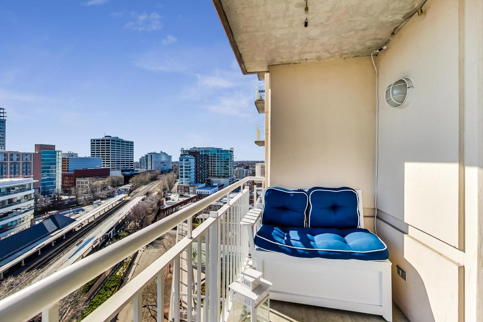 1640 Maple Avenue, Unit 1101 Evanston, IL 60201 - Photo 21 of 43