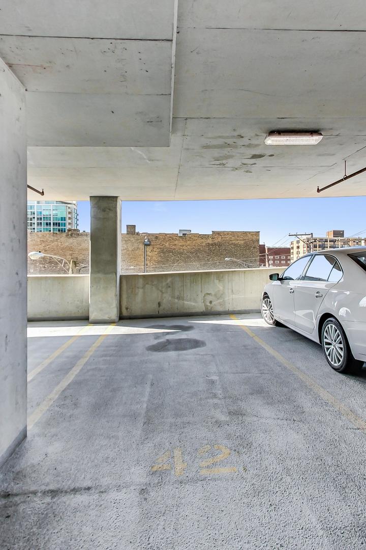 1640 Maple Avenue, Unit 1101 Evanston, IL 60201 - Photo 37 of 43