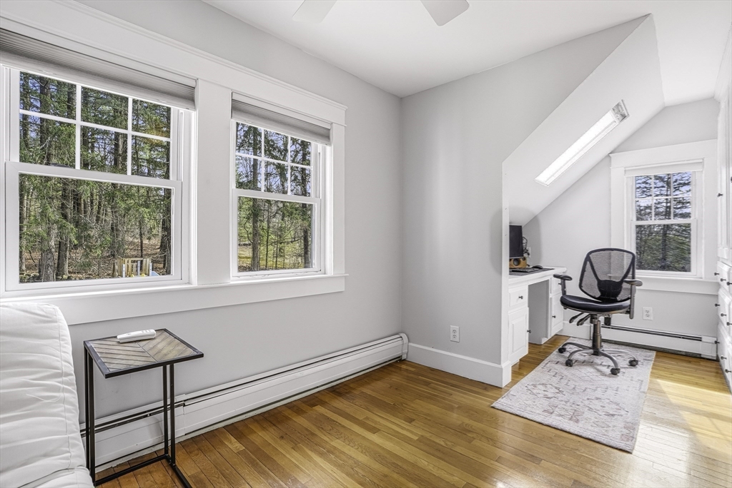 404 Wattaquadock Hill Road Bolton, MA 01740 - Photo 19 of 35