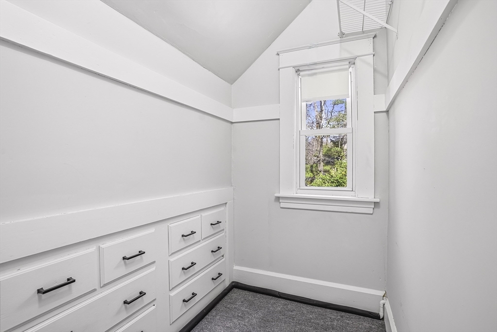 404 Wattaquadock Hill Road Bolton, MA 01740 - Photo 25 of 35