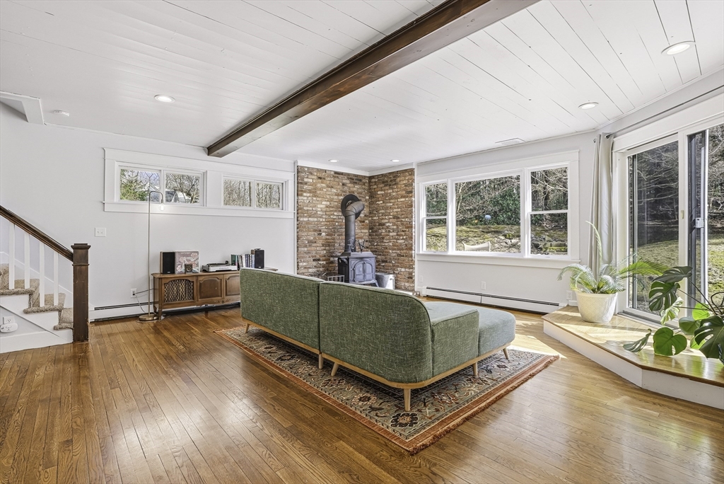 404 Wattaquadock Hill Road Bolton, MA 01740 - Photo 10 of 35