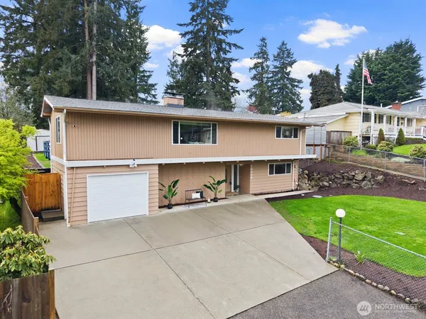 $795,000 | 16049 Southeast 131st Street, Renton, WA 98059