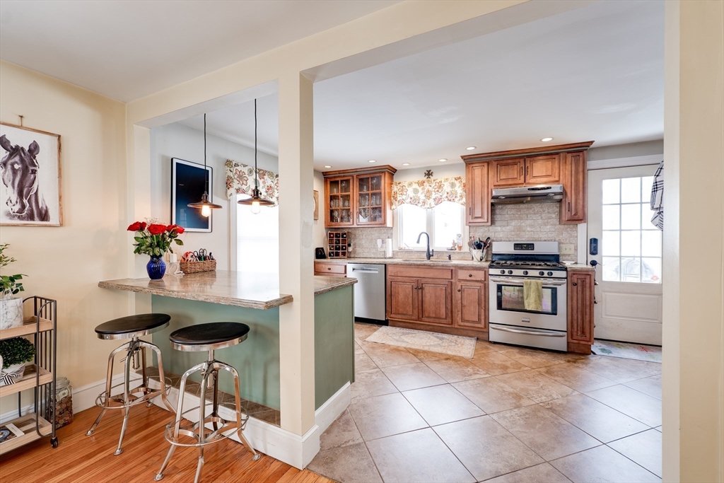 115 Grove Street West Springfield, MA 01089 - Photo 23 of 34