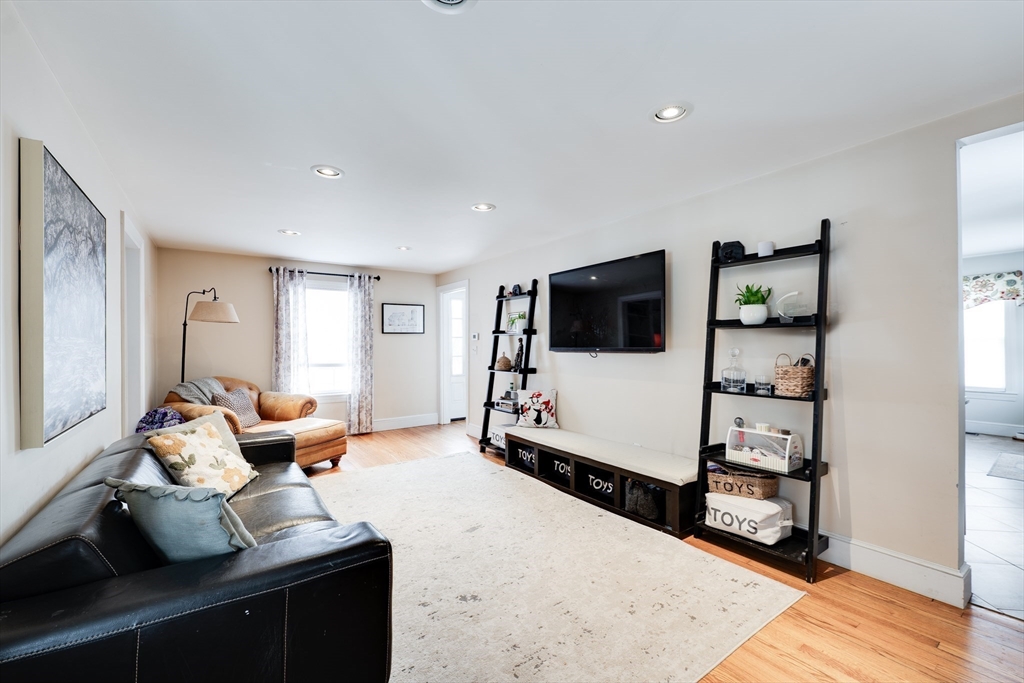 115 Grove Street West Springfield, MA 01089 - Photo 27 of 34