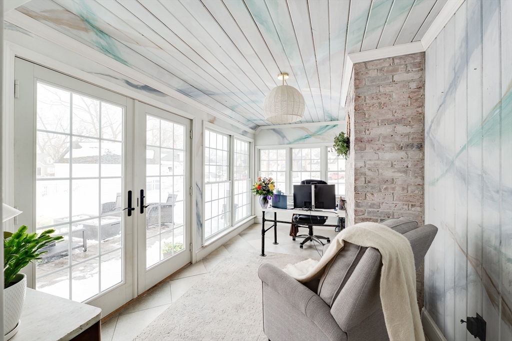 115 Grove Street West Springfield, MA 01089 - Photo 29 of 34