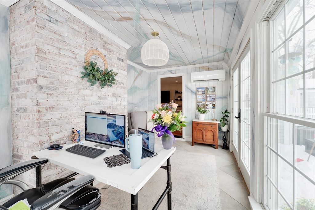 115 Grove Street West Springfield, MA 01089 - Photo 30 of 34