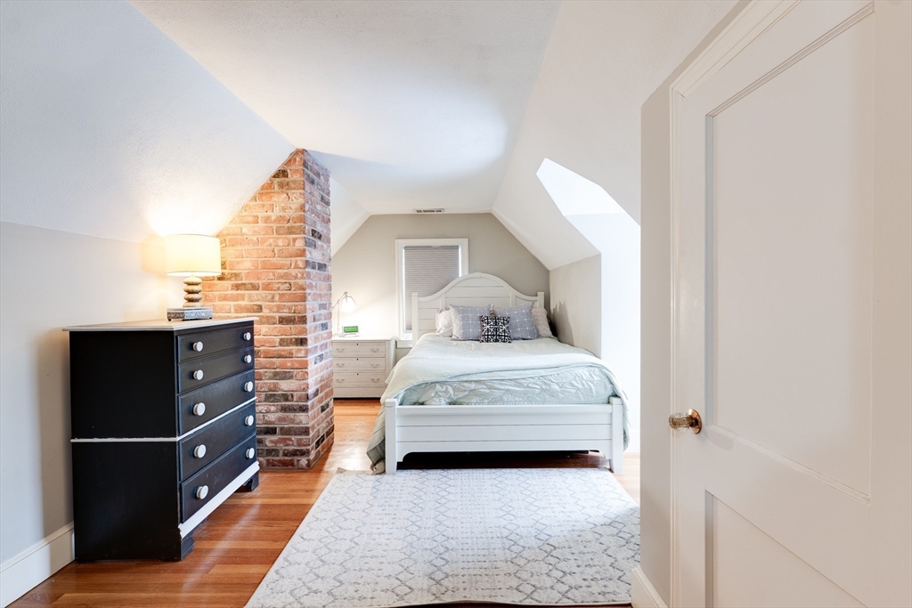 115 Grove Street West Springfield, MA 01089 - Photo 9 of 34