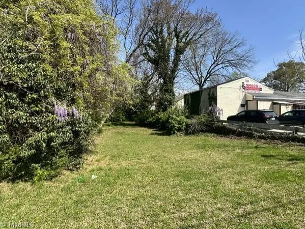 $19,975 | 1907 East Green Drive, High Point, NC 27260