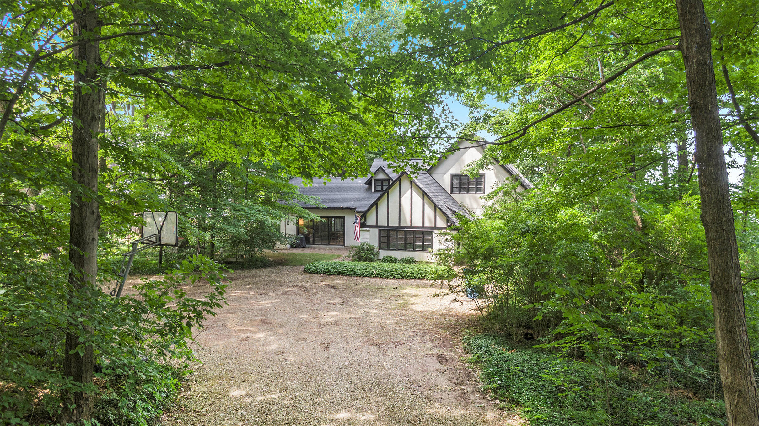 14598 Lakeshore Road Lakeside, MI 49116 - Photo 36 of 39 DJI_0004