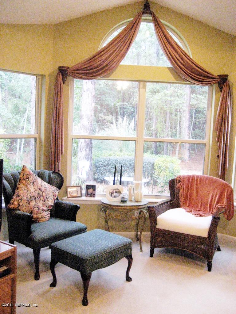 9132 Timberlin Lake Road Jacksonville, FL 32256 - Photo 12 of 49 MBR sitting area