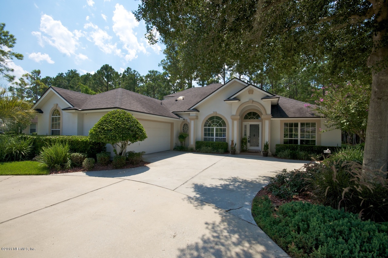 Beautiful Home with Circular Drive