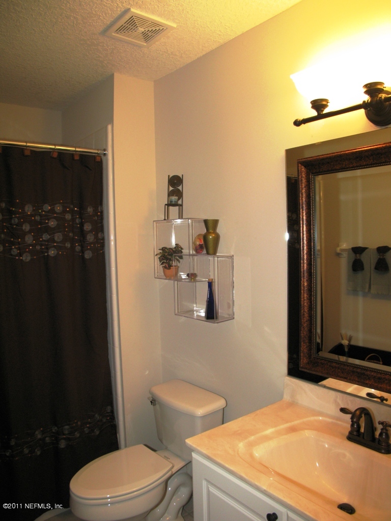 9132 Timberlin Lake Road Jacksonville, FL 32256 - Photo 46 of 49 3rd Bath