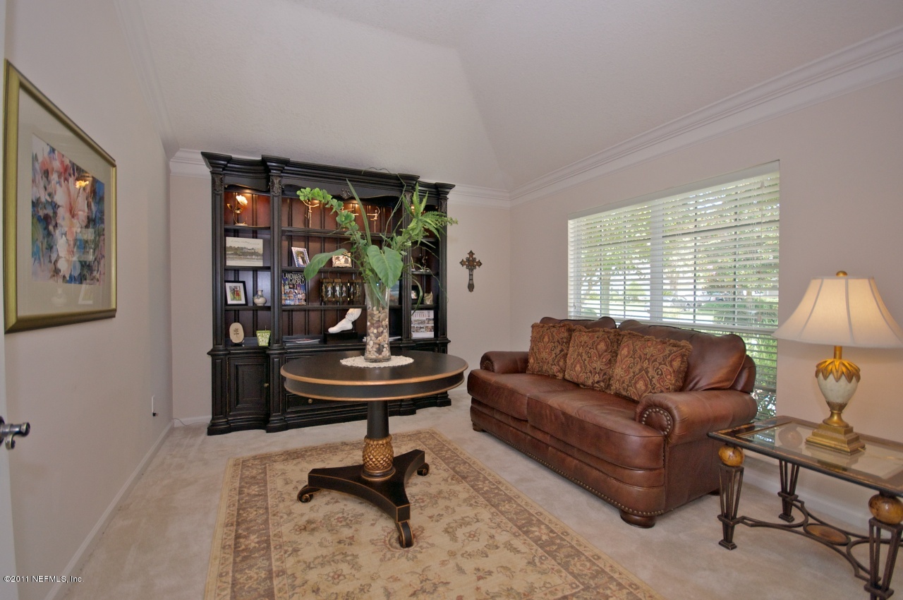9132 Timberlin Lake Road Jacksonville, FL 32256 - Photo 10 of 49 Living Room