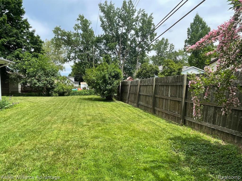 25738 Beck Road Novi, MI 48374 - Photo 30 of 35 Gallery Image 30