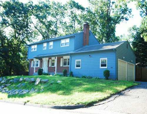 180 Cumberland Road Warwick, RI 02886 - Photo 1 of 2 Exterior Front.