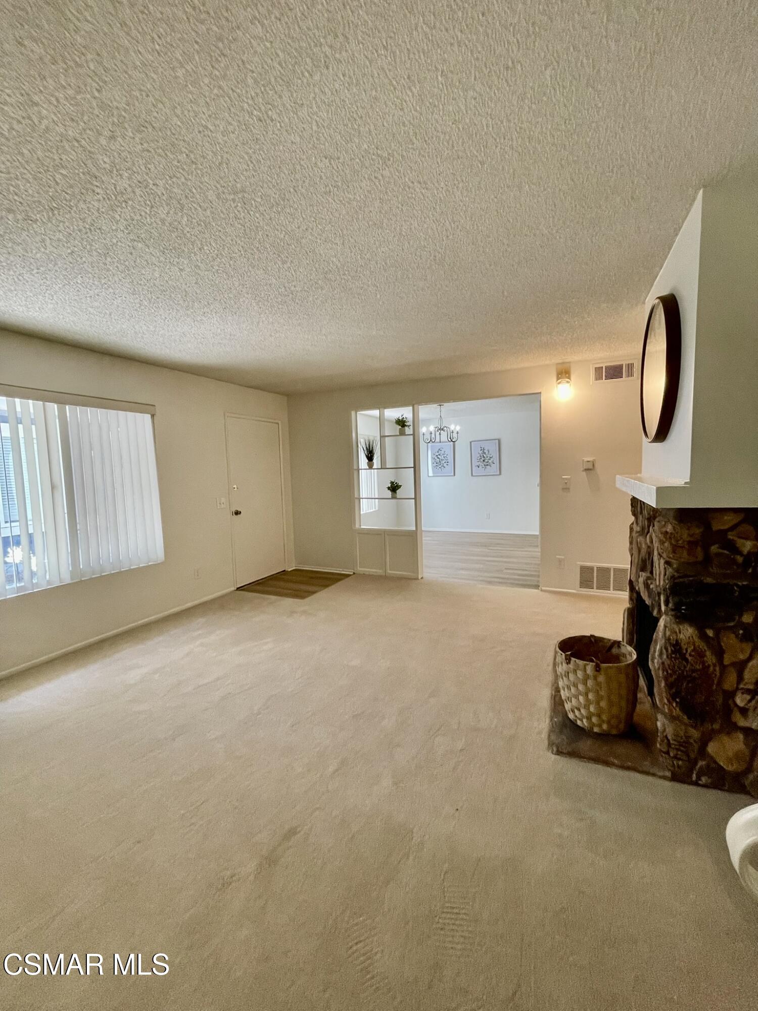 553 Spring Road, Unit 39 Moorpark, CA 93021 - Photo 5 of 26 6
