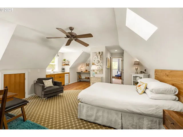 $2,250,000 | 49198 McKenzie Highway, Vida, OR 97488