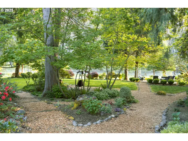 $2,250,000 | 49198 McKenzie Highway, Vida, OR 97488