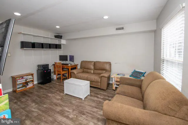 $287,595 | 100 Wellington Terrace, Unit 10M, Lansdale, PA 19446