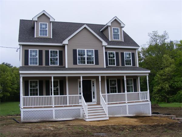 71 Merrimac Road Haverhill, MA 01830 - Photo 5 of 20 a front view of a house