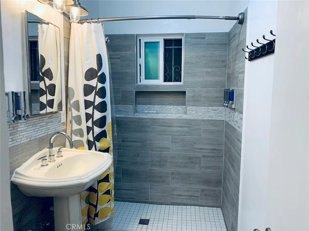 15133 Bellflower Boulevard Bellflower, CA 90706 - Photo 14 of 16 Bathroom 1