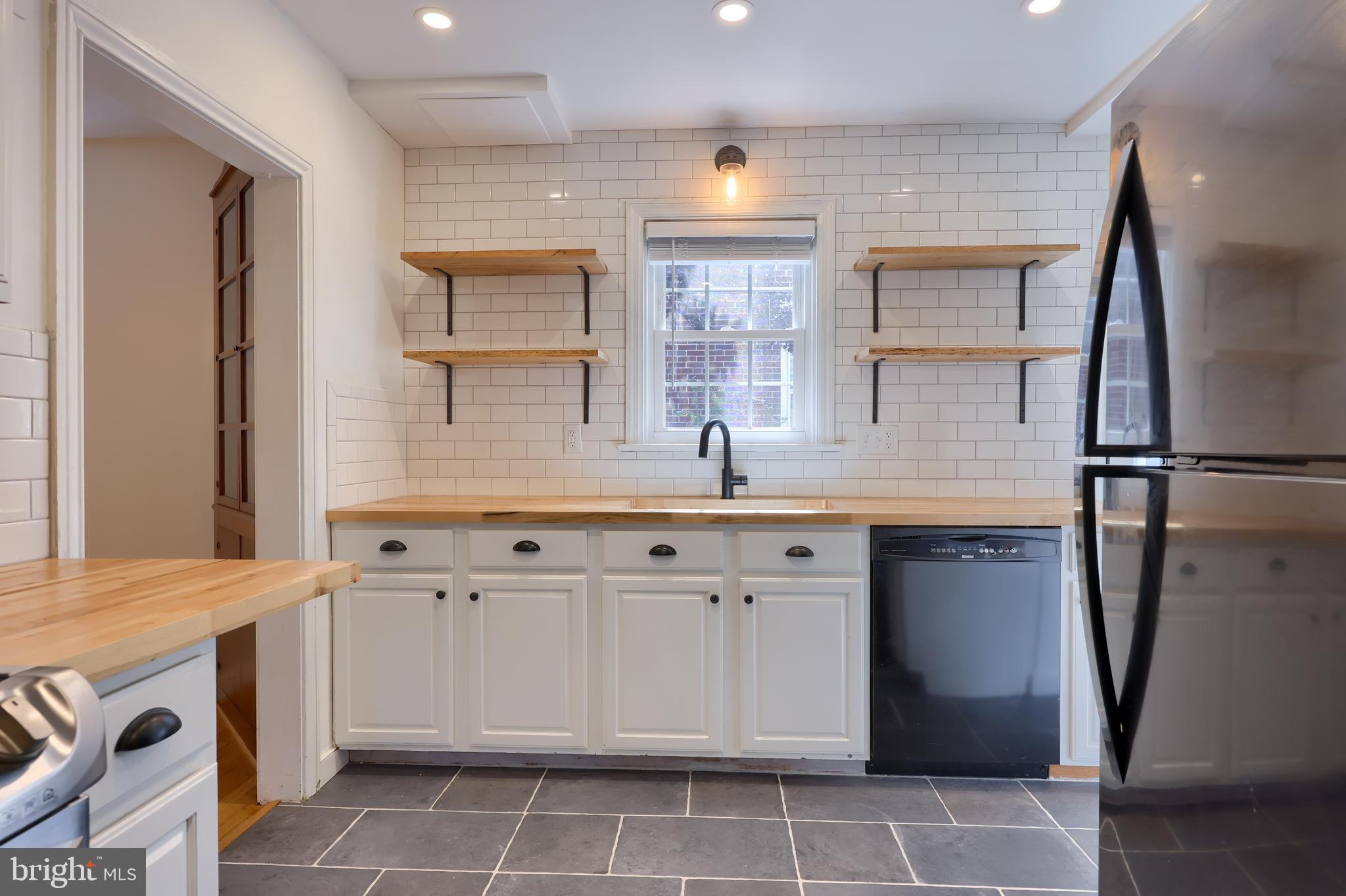 1526 Esbenshade Road Lancaster, PA 17601 - Photo 17 of 48 Gallery Image 17