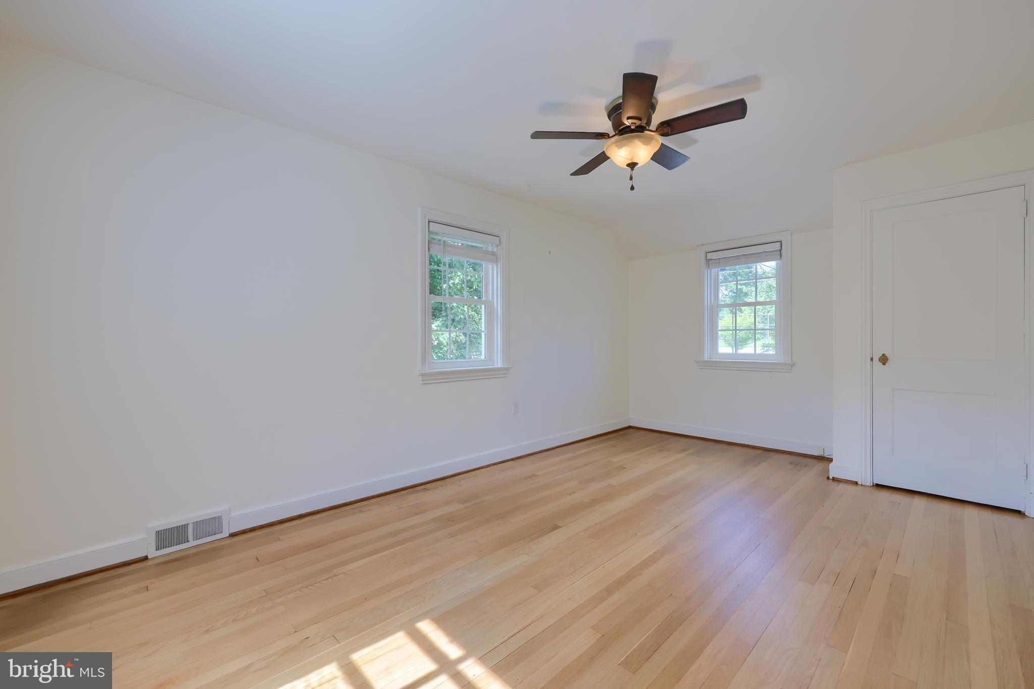 1526 Esbenshade Road Lancaster, PA 17601 - Photo 33 of 48 Bedroom 2