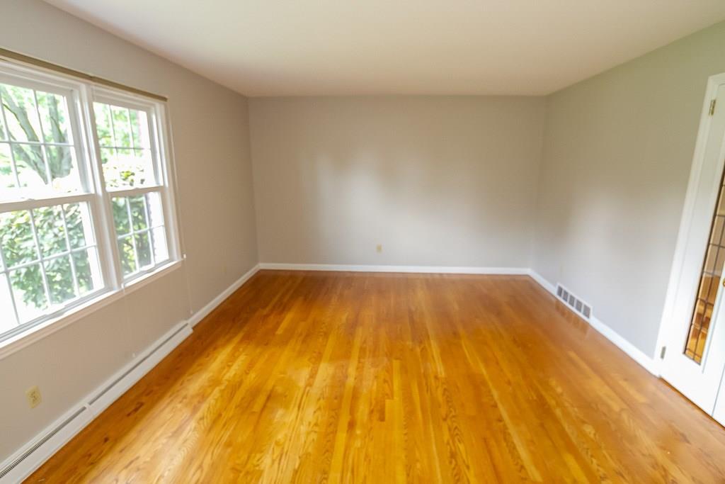 6316 Harbridge Road Indianapolis, IN 46220 - Photo 8 of 49 Gallery Image 8