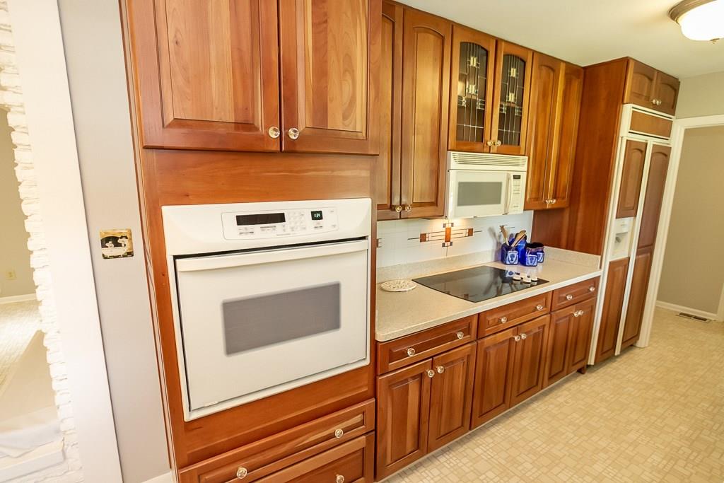 6316 Harbridge Road Indianapolis, IN 46220 - Photo 10 of 49 Gallery Image 10