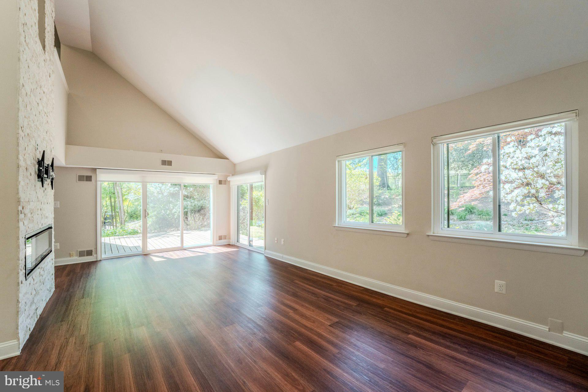 11310 Harborside Cluster Reston, VA 20191 - Photo 20 of 71 Soaring cathedral ceilings in family room.
