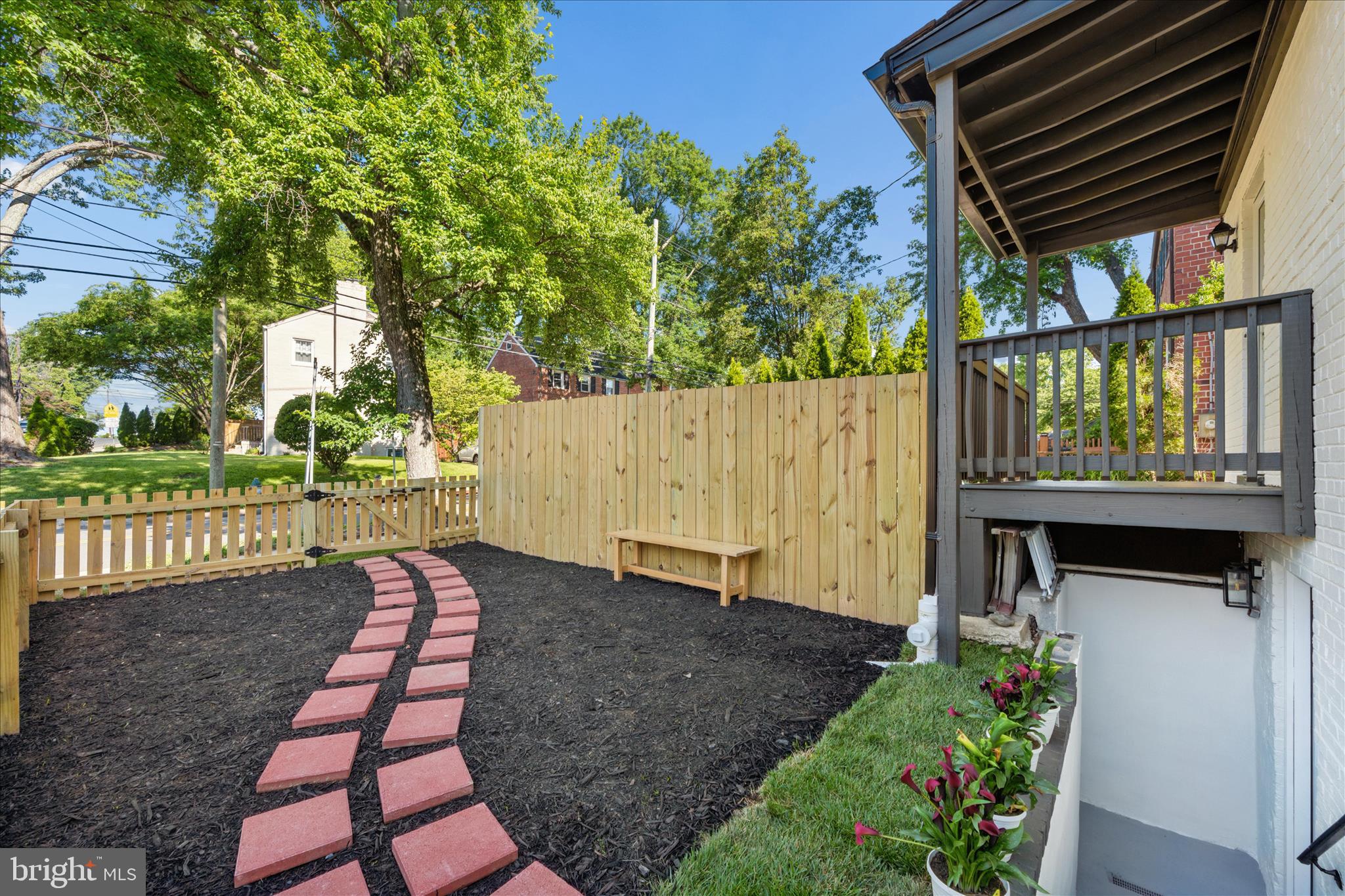 1515 Dennis Avenue Silver Spring, MD 20902 - Photo 56 of 65 Exterior Side