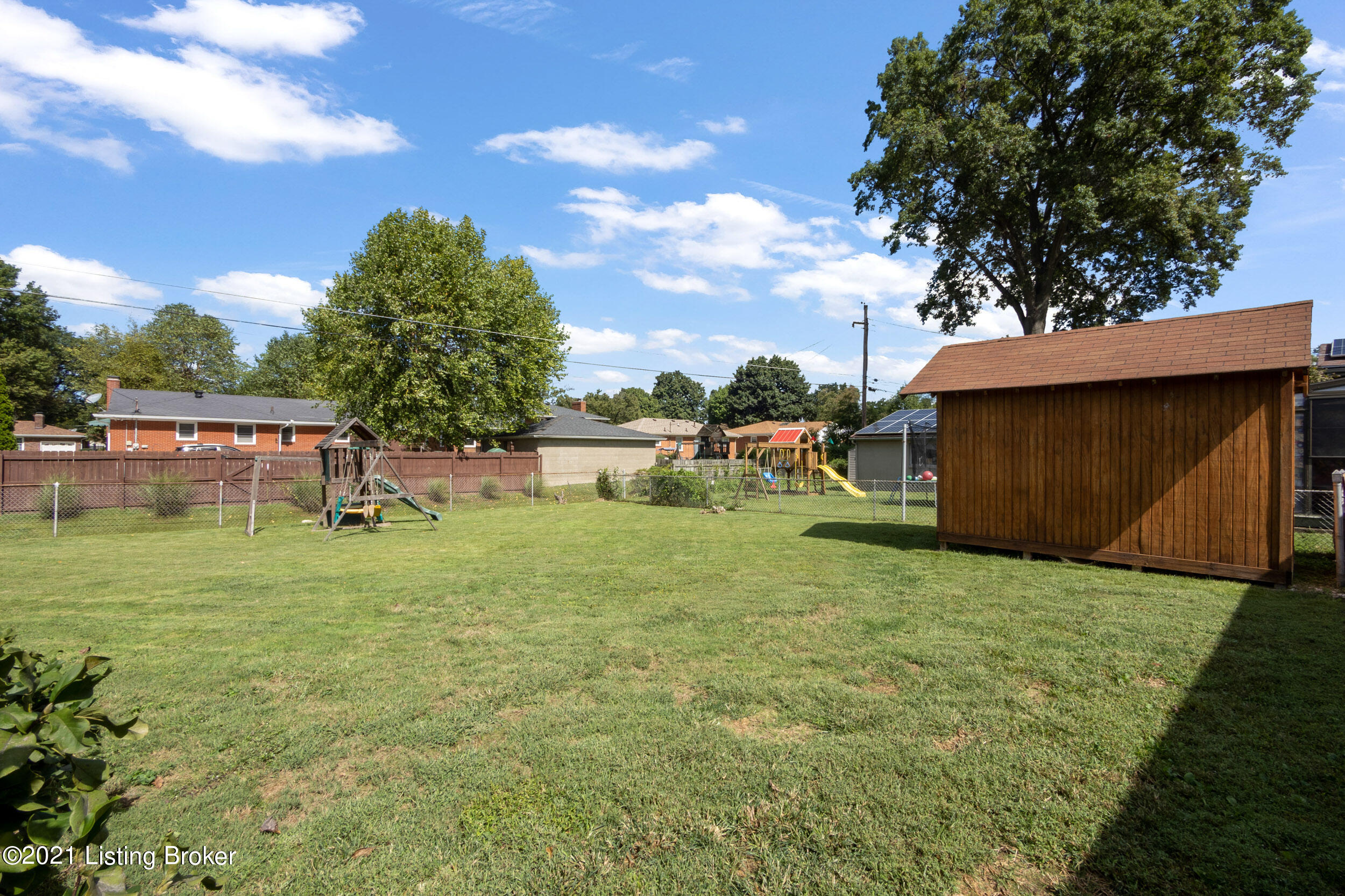 2917 Nepperhan Road Louisville, KY 40218 - Photo 6 of 34 2917 Nepperhan Rd-06