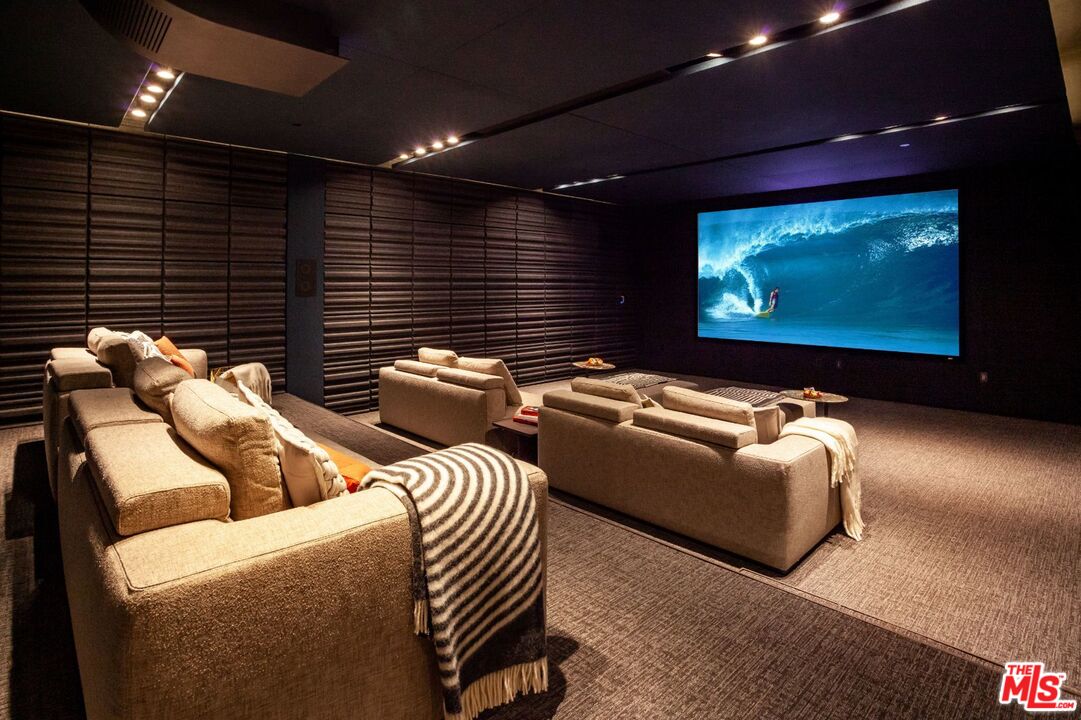 281 Bentley Circle Los Angeles, CA 90049 - Photo 25 of 34