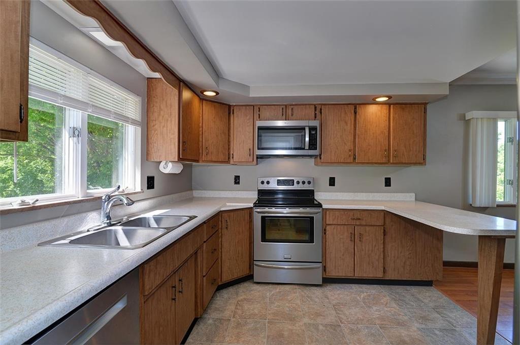 1145 Burgettstown Road Hickory, PA 15340 - Photo 7 of 18 Gallery Image 7