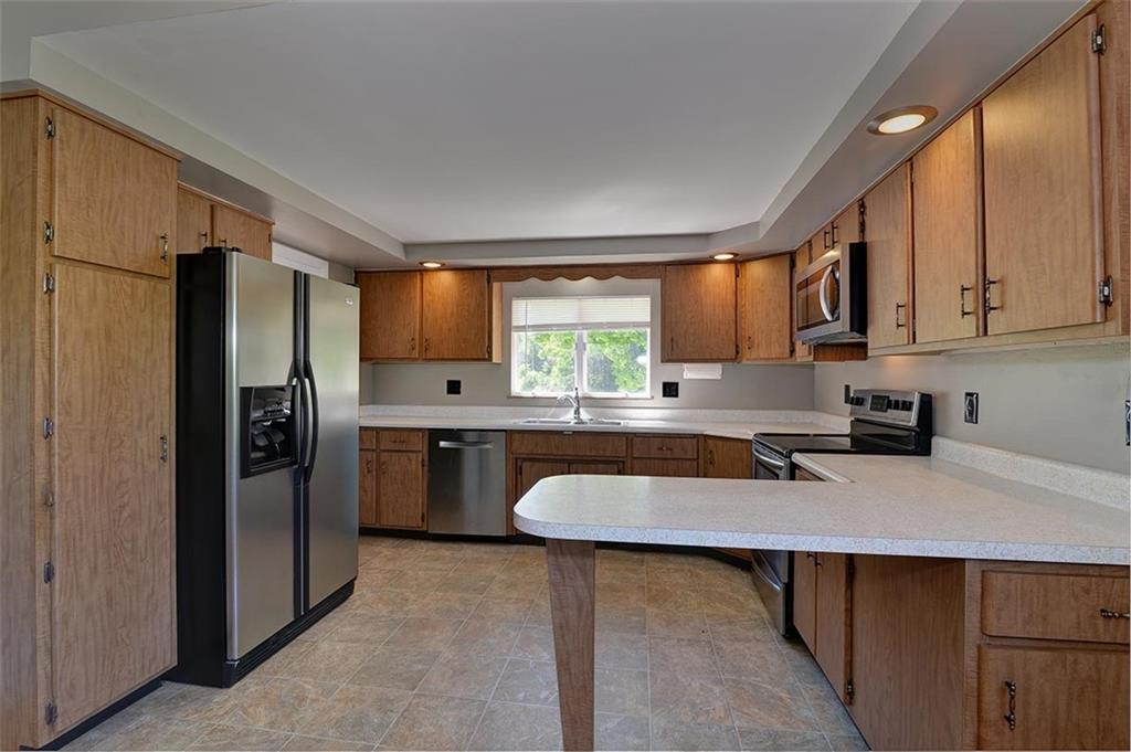 1145 Burgettstown Road Hickory, PA 15340 - Photo 8 of 18 Gallery Image 8
