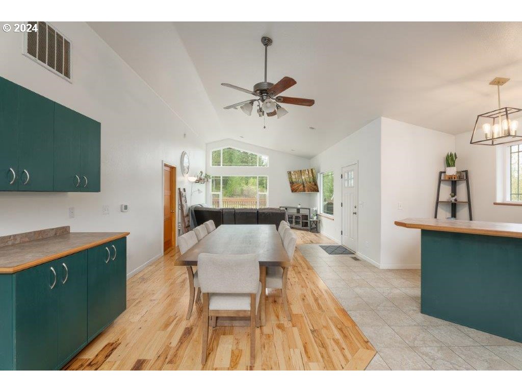 5213 Buckhorn Road Roseburg, OR 97470 - Photo 15 of 44 Gallery Image 15