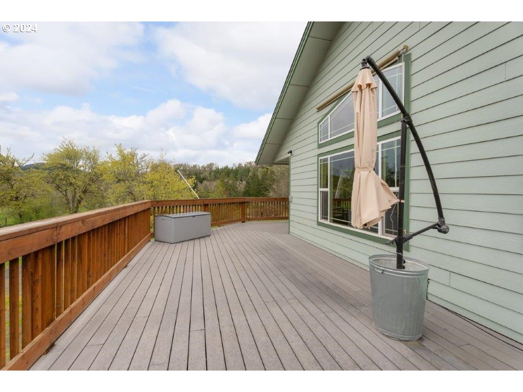 5213 Buckhorn Road Roseburg, OR 97470 - Photo 24 of 44 Gallery Image 24