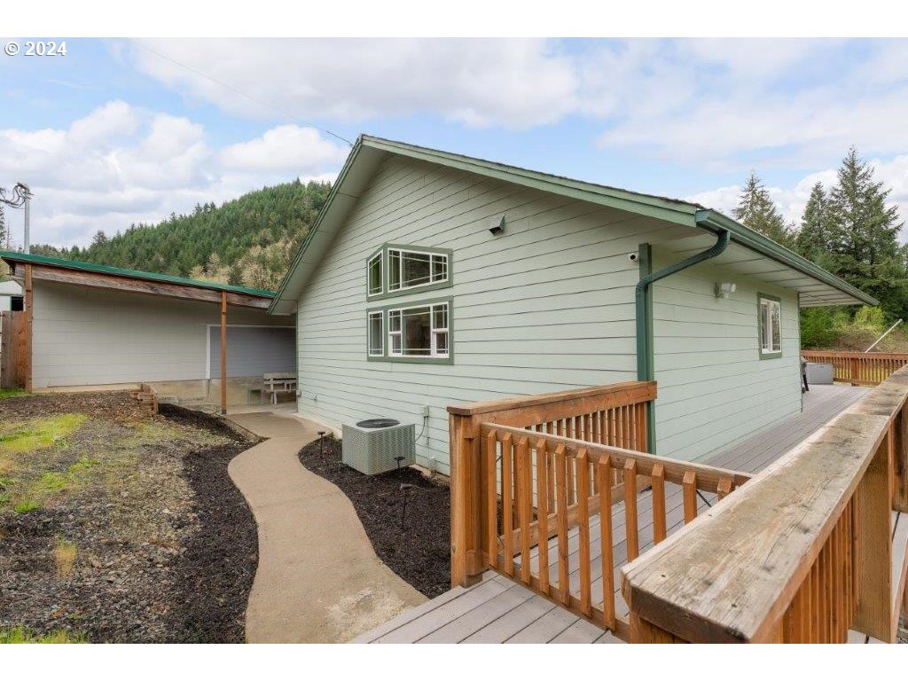 5213 Buckhorn Road Roseburg, OR 97470 - Photo 27 of 44 Gallery Image 27